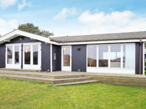 Modern Holiday Home in Fr rup with Barbecue in Tåstrup